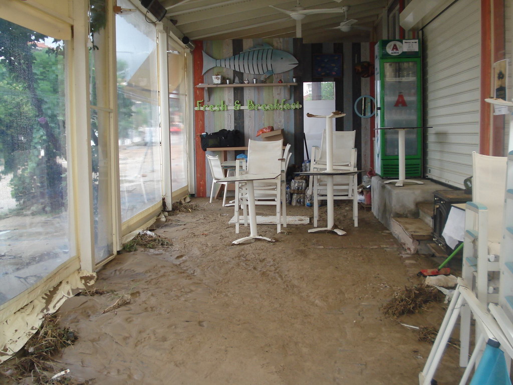  Nikiti posledice nevremena 